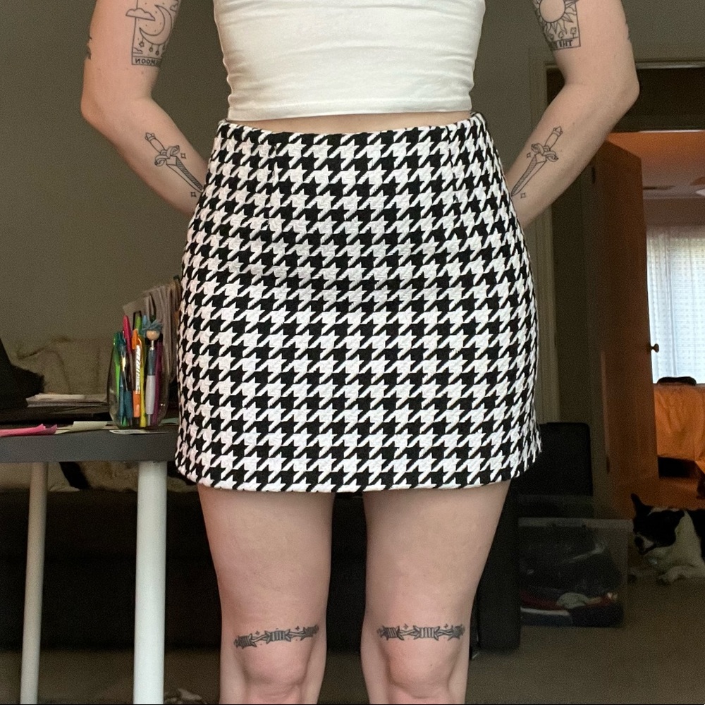 ♠️ Houndstooth Mini Skirt